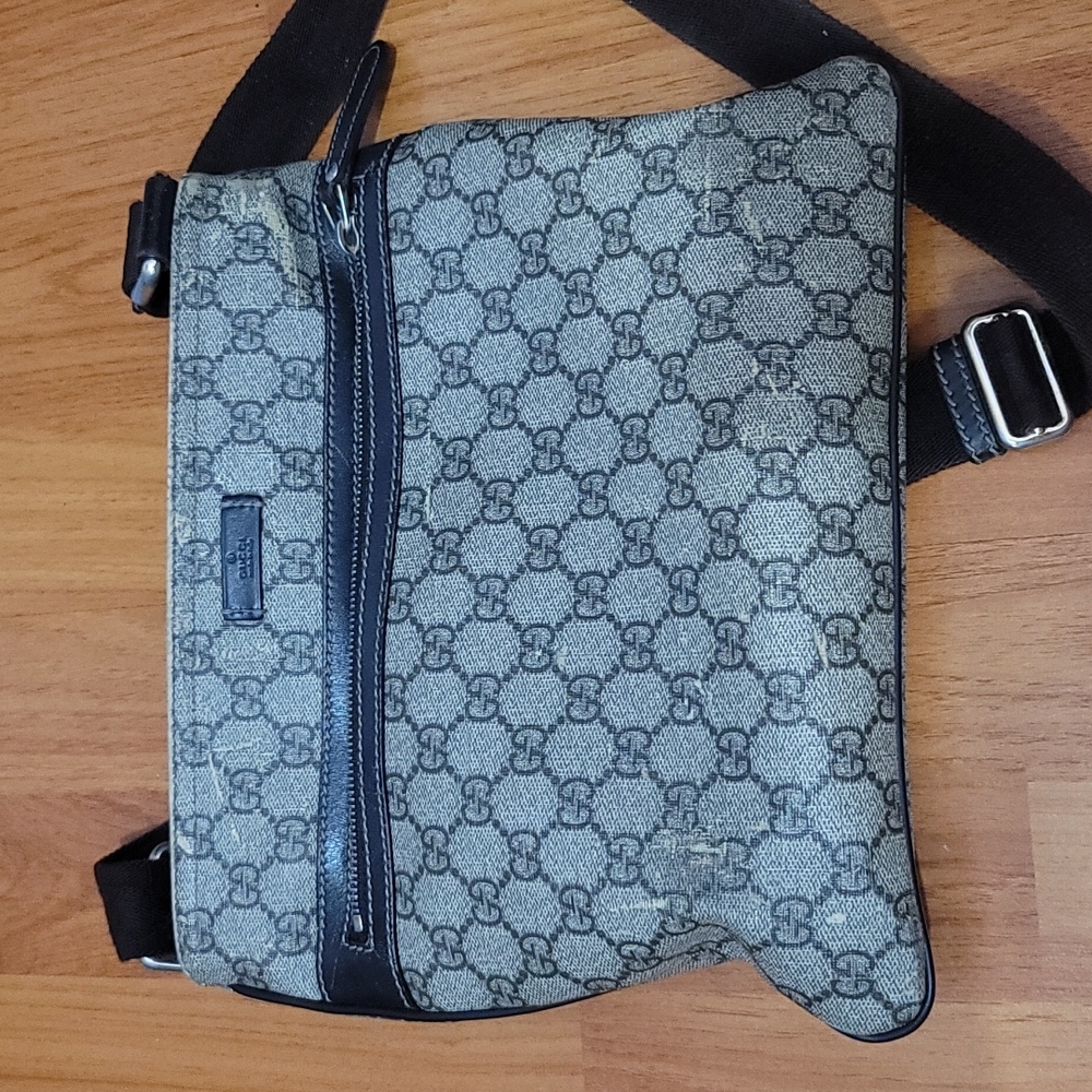Gucci Black and Gray Crossbody Bag